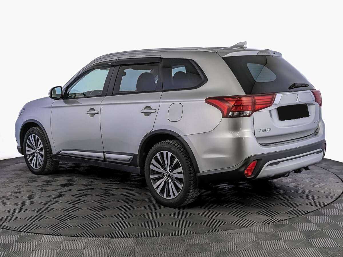 Mitsubishi Outlander, 2020 Фото №7