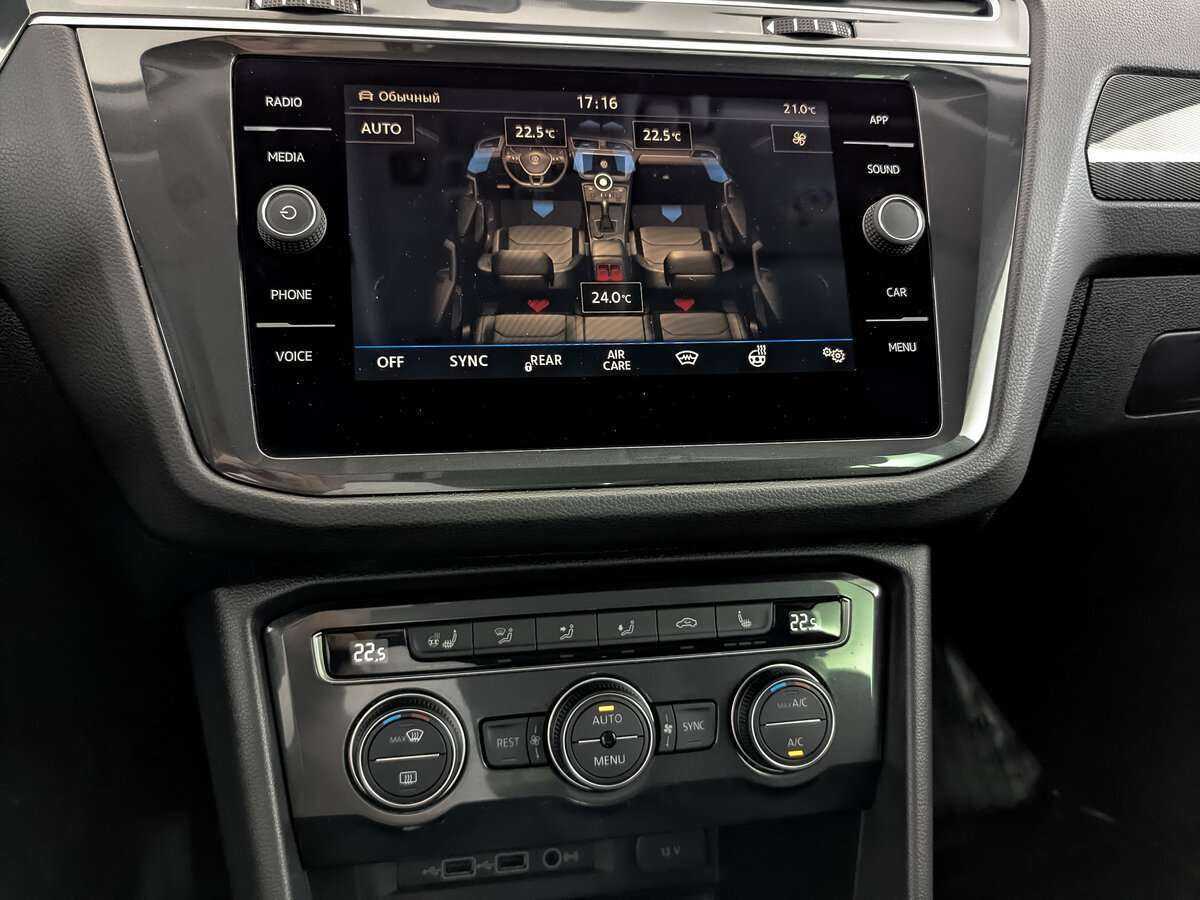 Volkswagen Tiguan, 2018 Фото №17