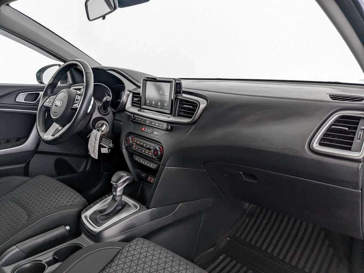 Kia Ceed, 2018 Фото №9