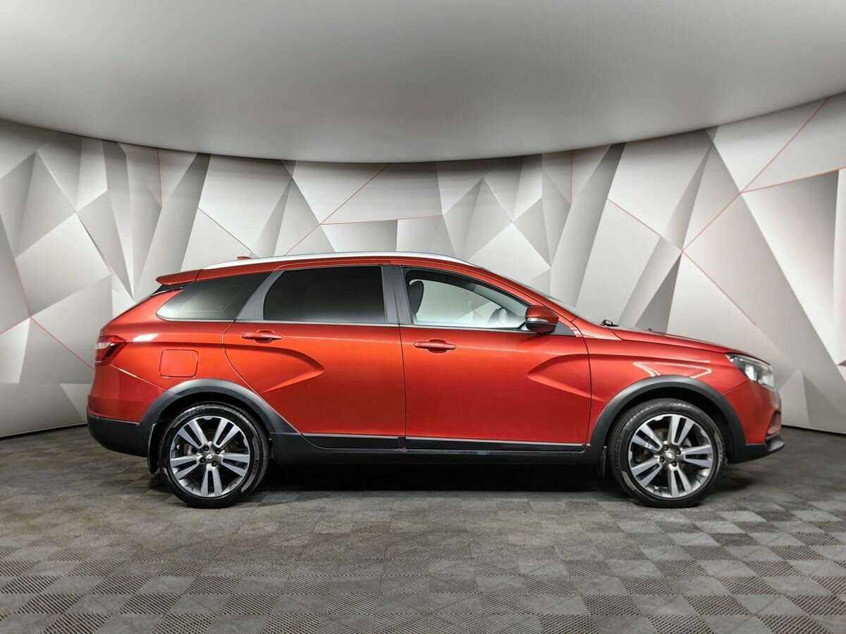 Lada (ВАЗ) Vesta SW Cross, 2019 - 72 275 км. | Фото №6
