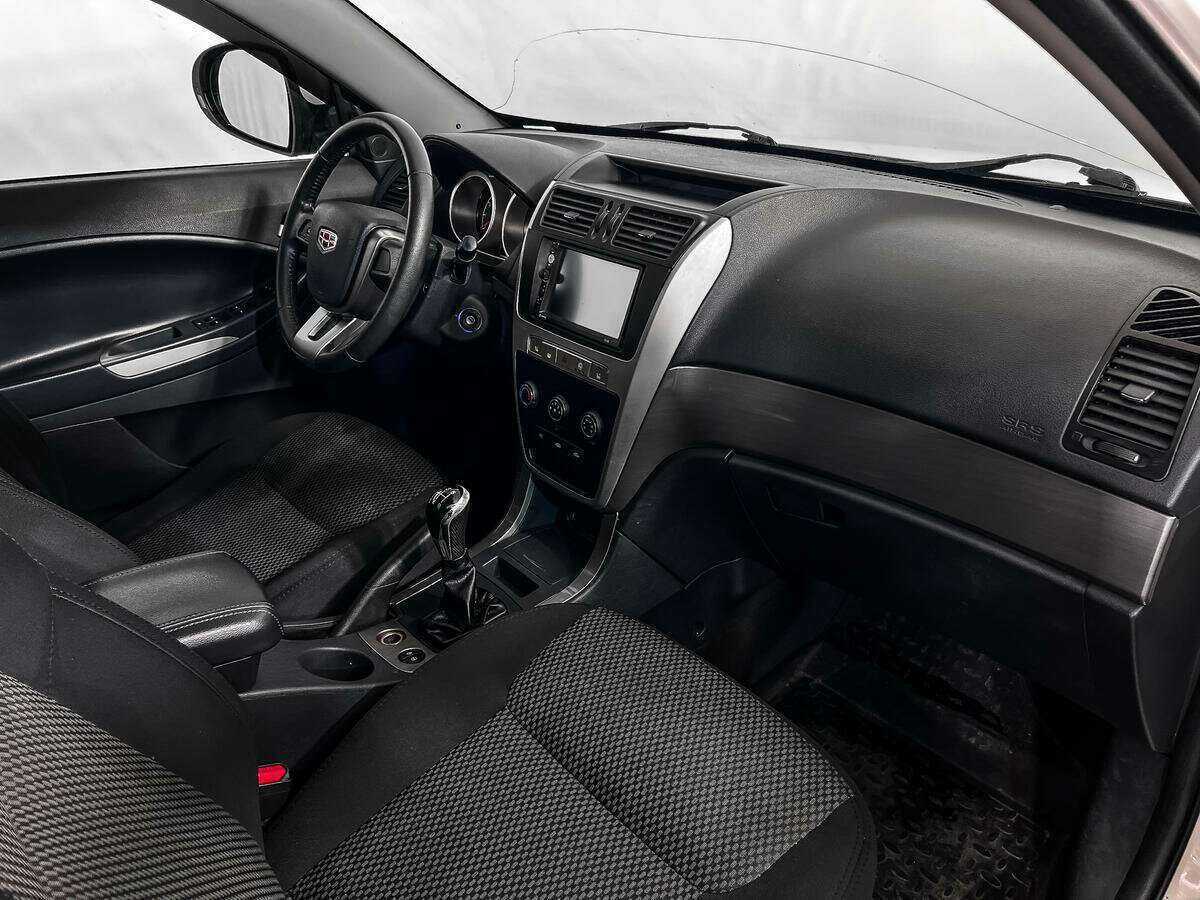 Geely Emgrand X7, 2015 Фото №11