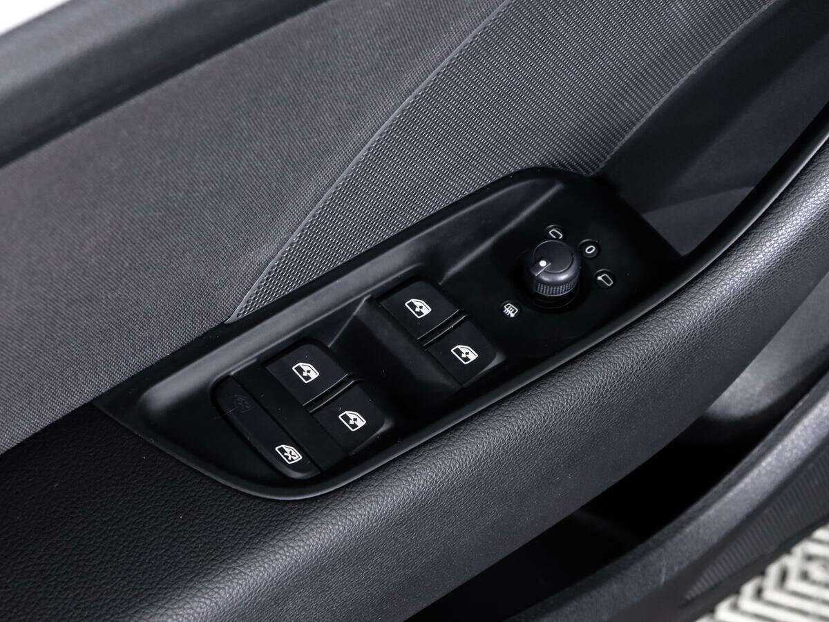 Audi A3, 2019 Фото №14