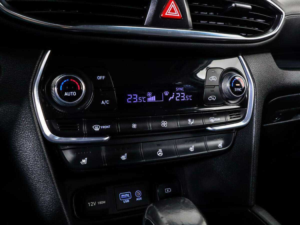 Hyundai Santa Fe, 2018 Фото №19