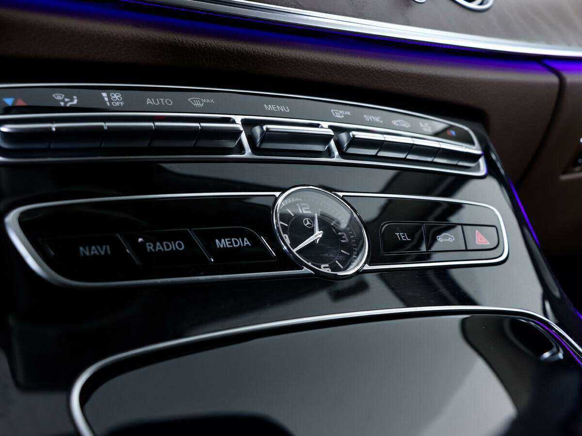 Mercedes-Benz E-Класс 200, 2016 Фото №19