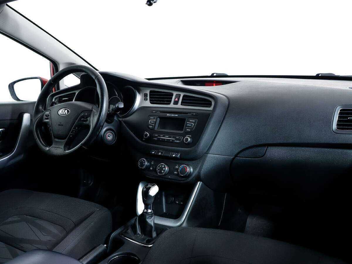 Kia Ceed, 2015 Фото №9