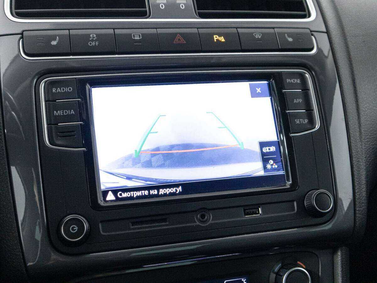 Volkswagen Polo, 2019 Фото №16