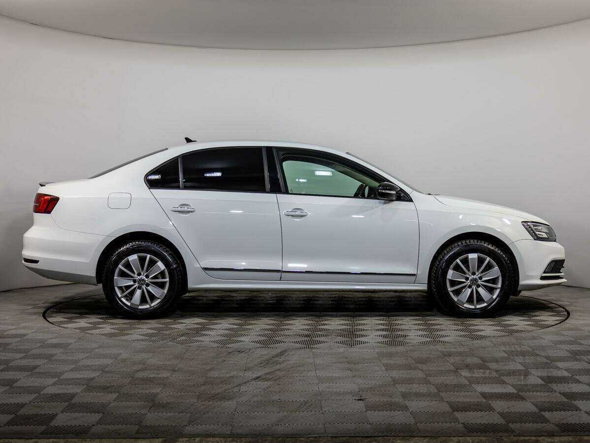 Volkswagen Jetta, 2017 - 132 050 км. | Фото №3