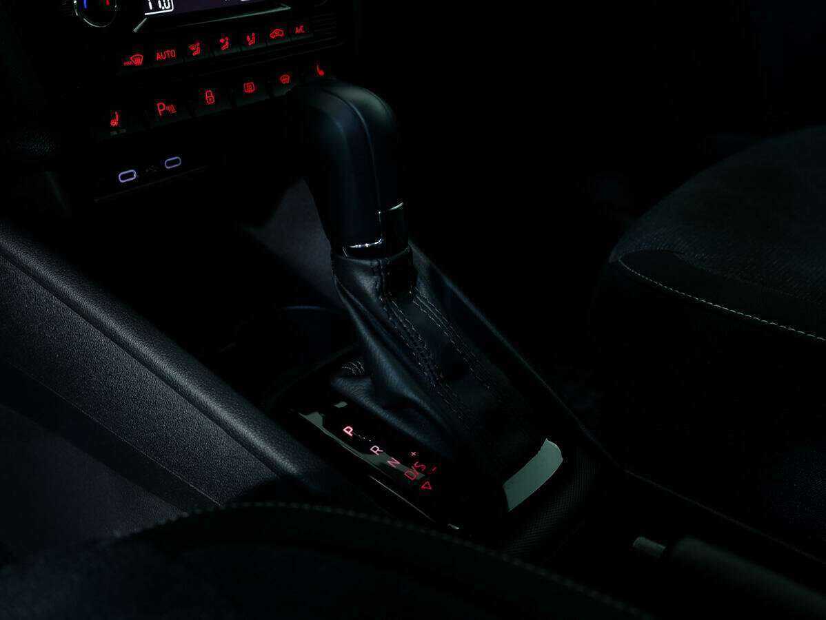 Volkswagen Polo, 2020 Фото №16