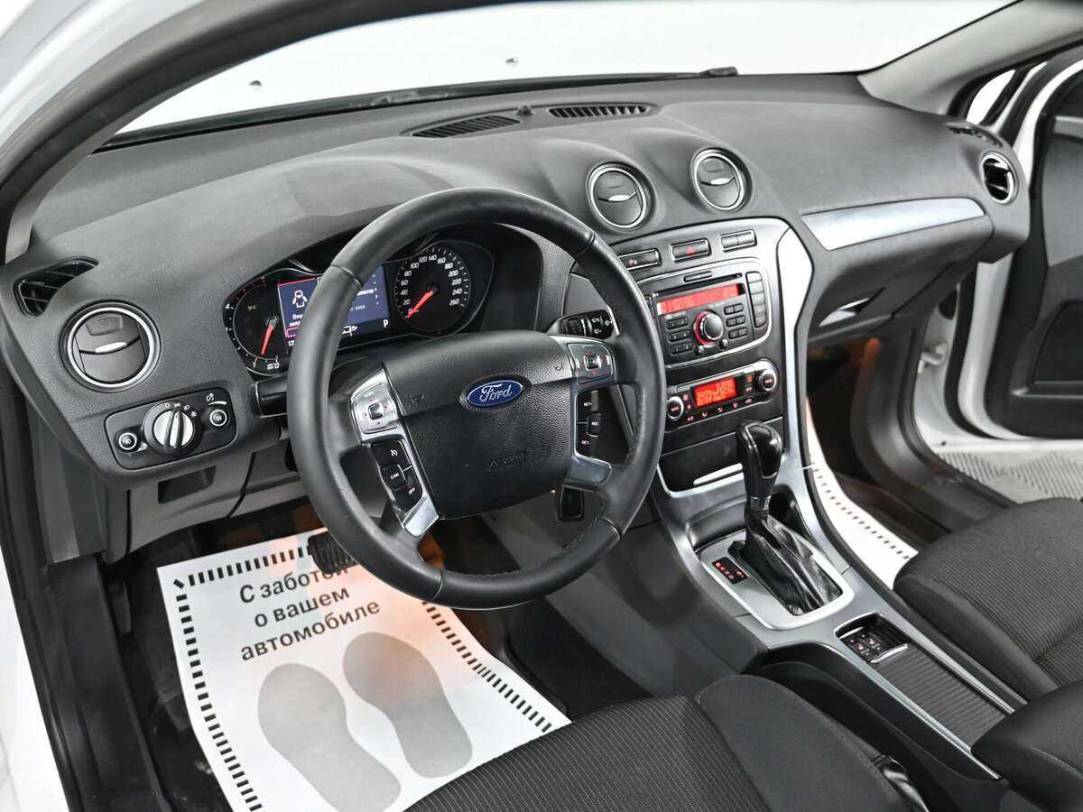 Ford Mondeo, 2013 Фото №8