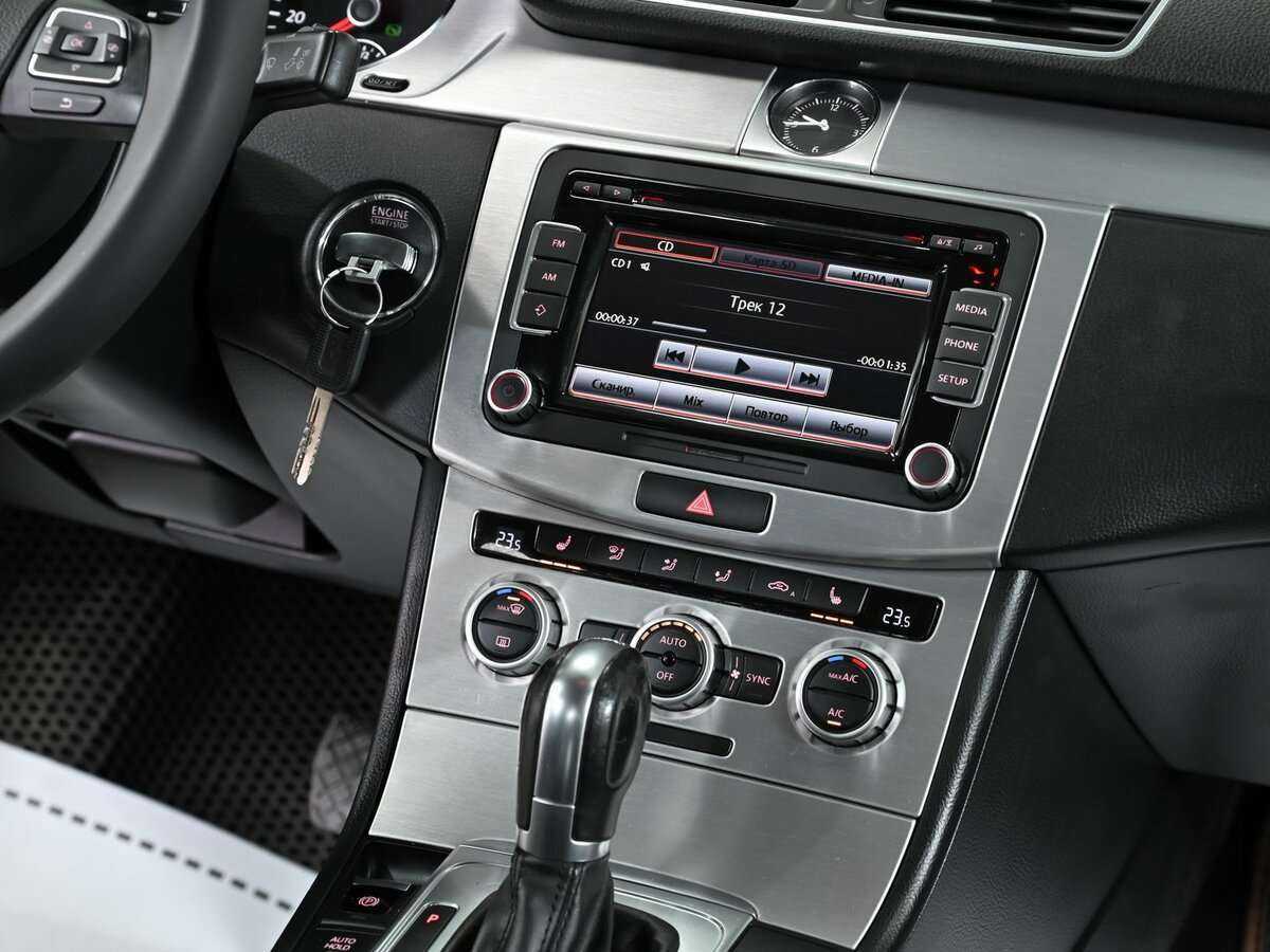 Volkswagen Passat, 2013 Фото №7