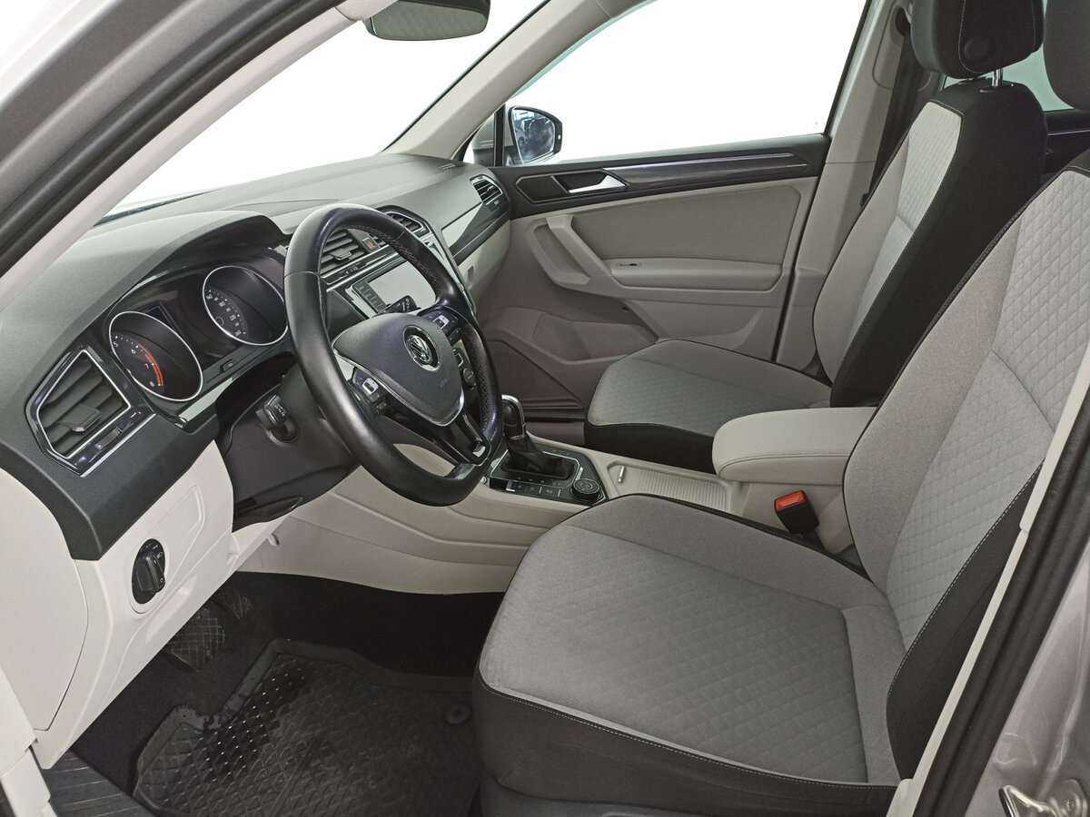 Volkswagen Tiguan, 2017 Фото №16