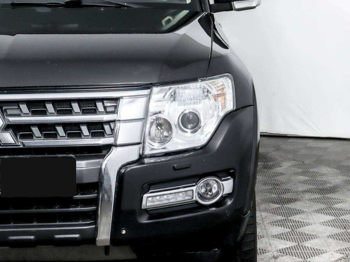 Mitsubishi Pajero, 2017 Фото №14