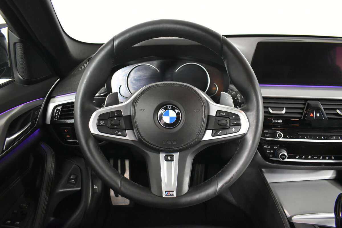 BMW 5 серии 520d xDrive, 2018 Фото №14