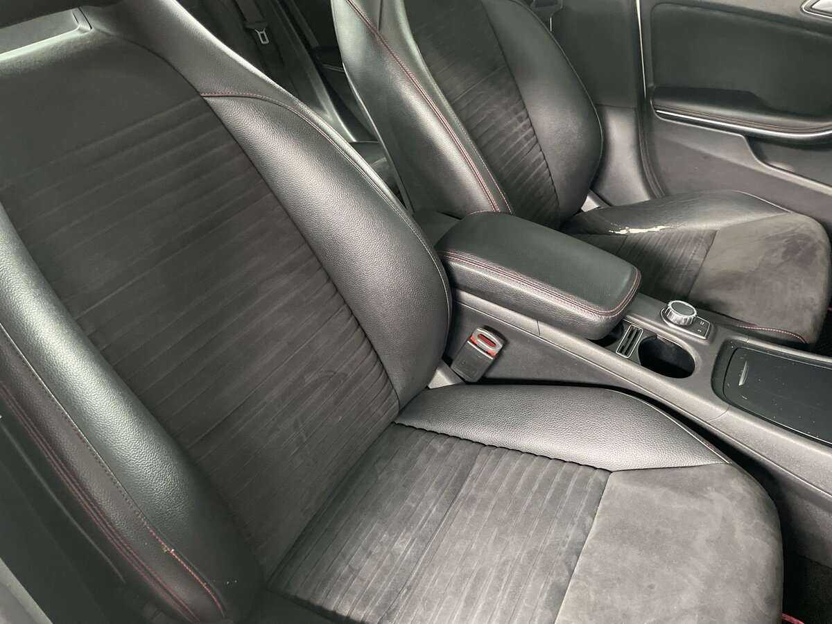 Mercedes-Benz CLA 200, 2014 Фото №19