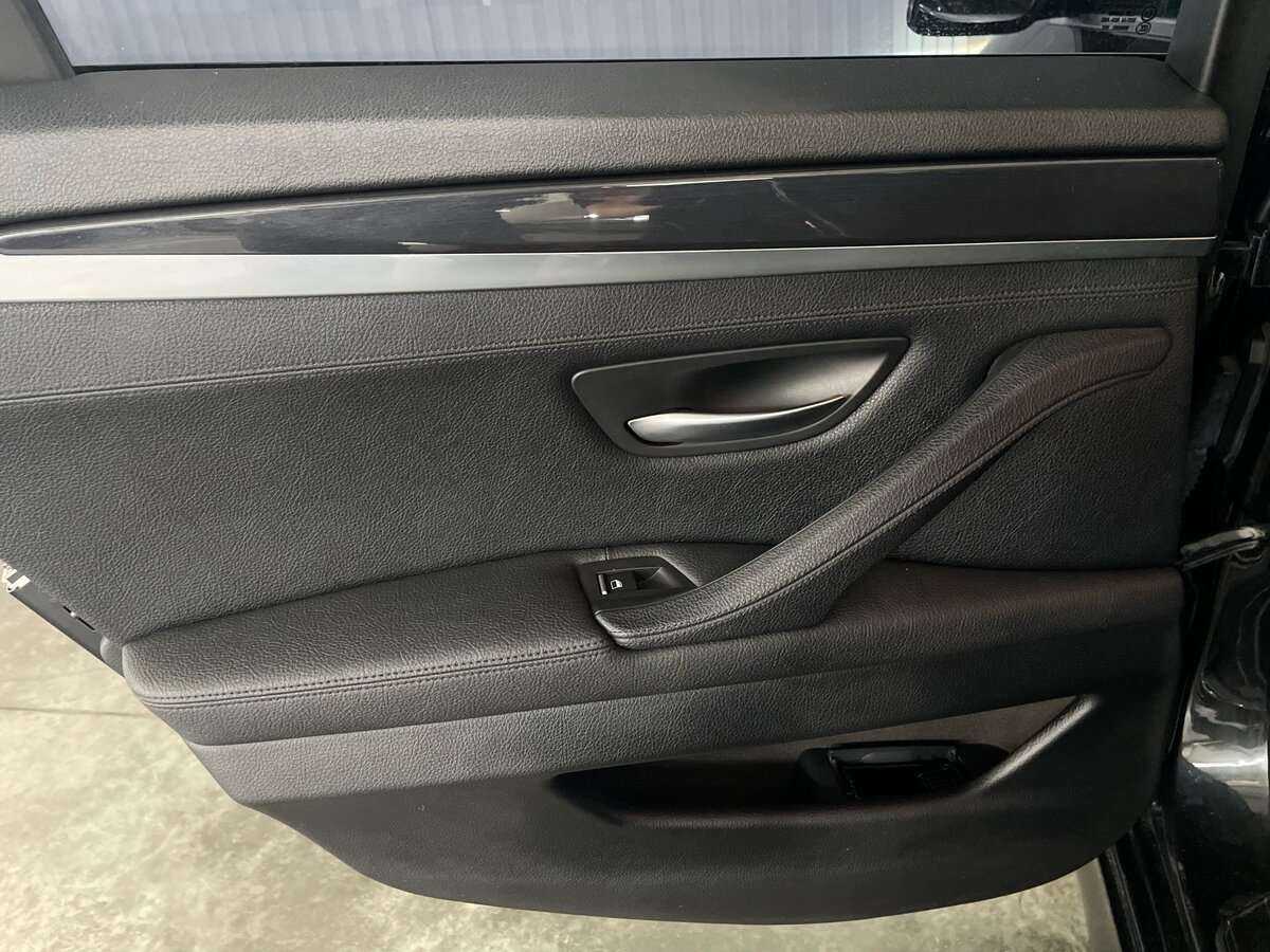 BMW 5 серии 520i, 2012 Фото №25