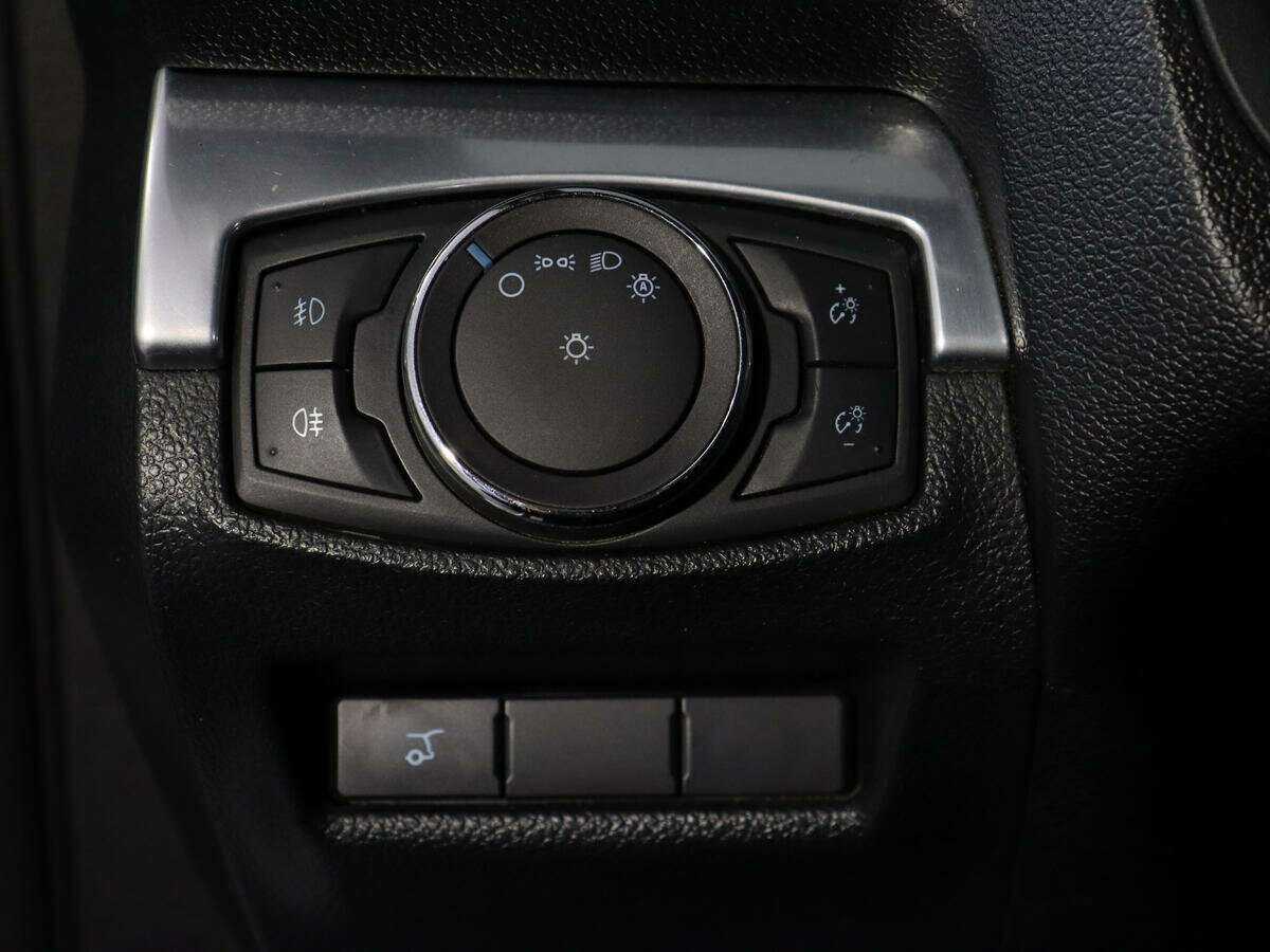 Ford Explorer, 2016 Фото №24