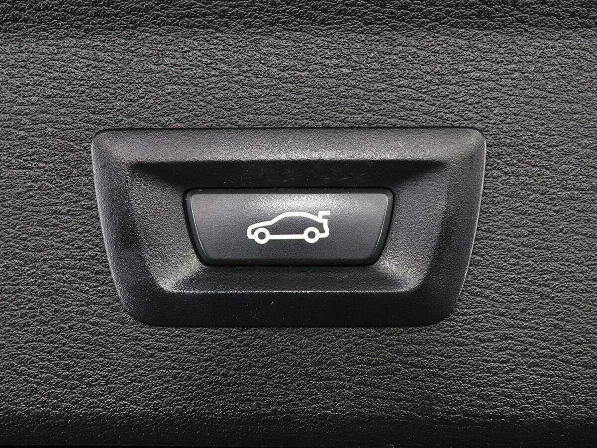 BMW X1 18d xDrive, 2019 Фото №14