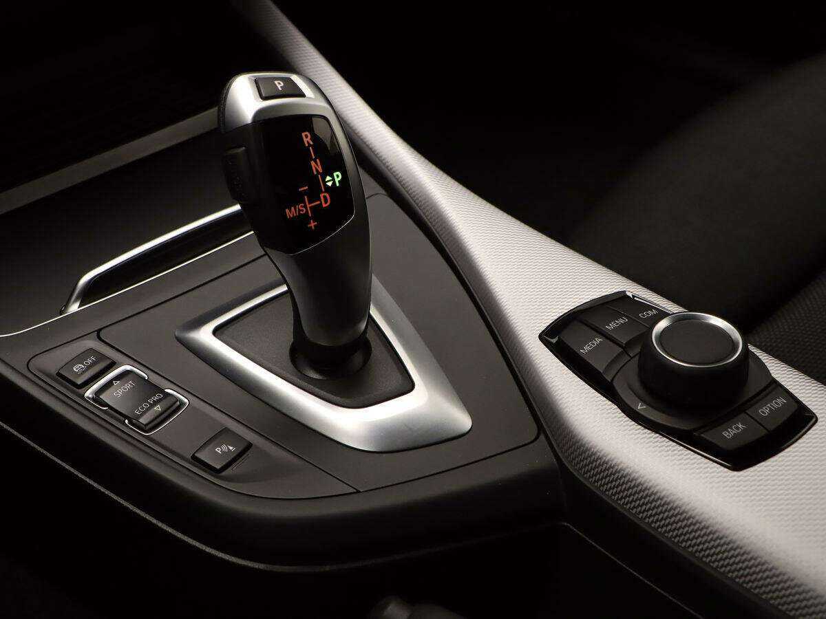 BMW 1 серии 118i, 2018 Фото №17