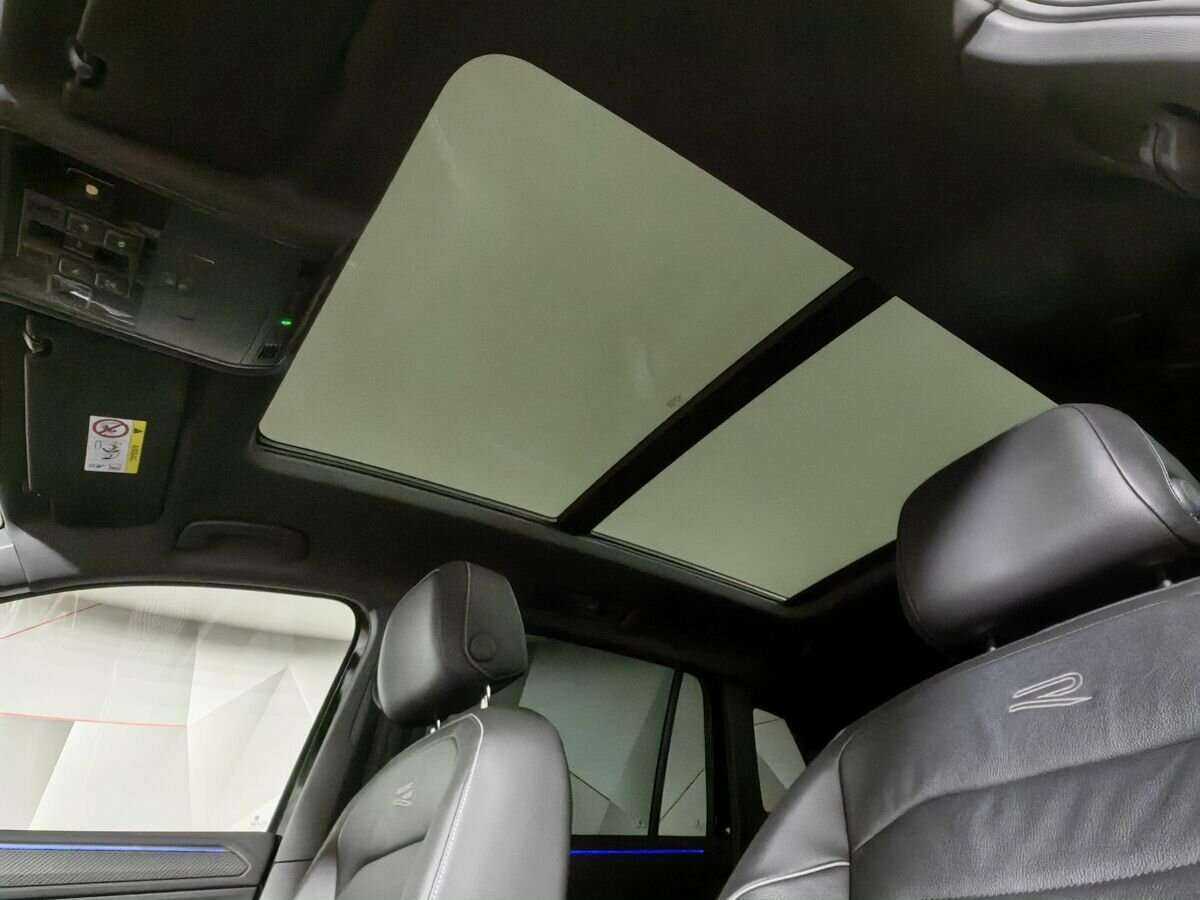 Volkswagen Tiguan, 2021 Фото №17