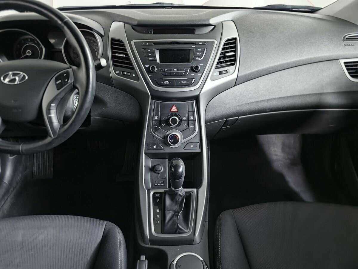 Hyundai Elantra, 2015 Фото №11