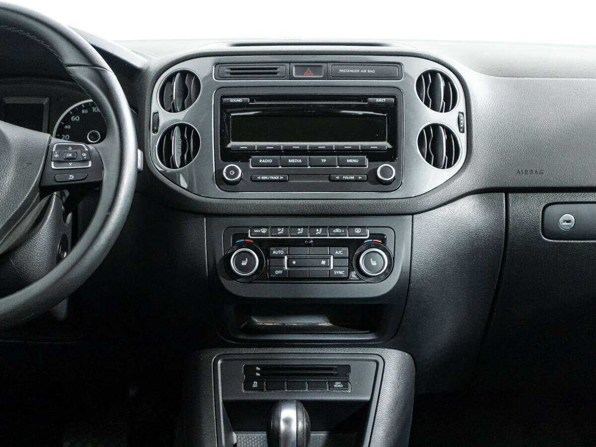 Volkswagen Tiguan, 2015 Фото №14