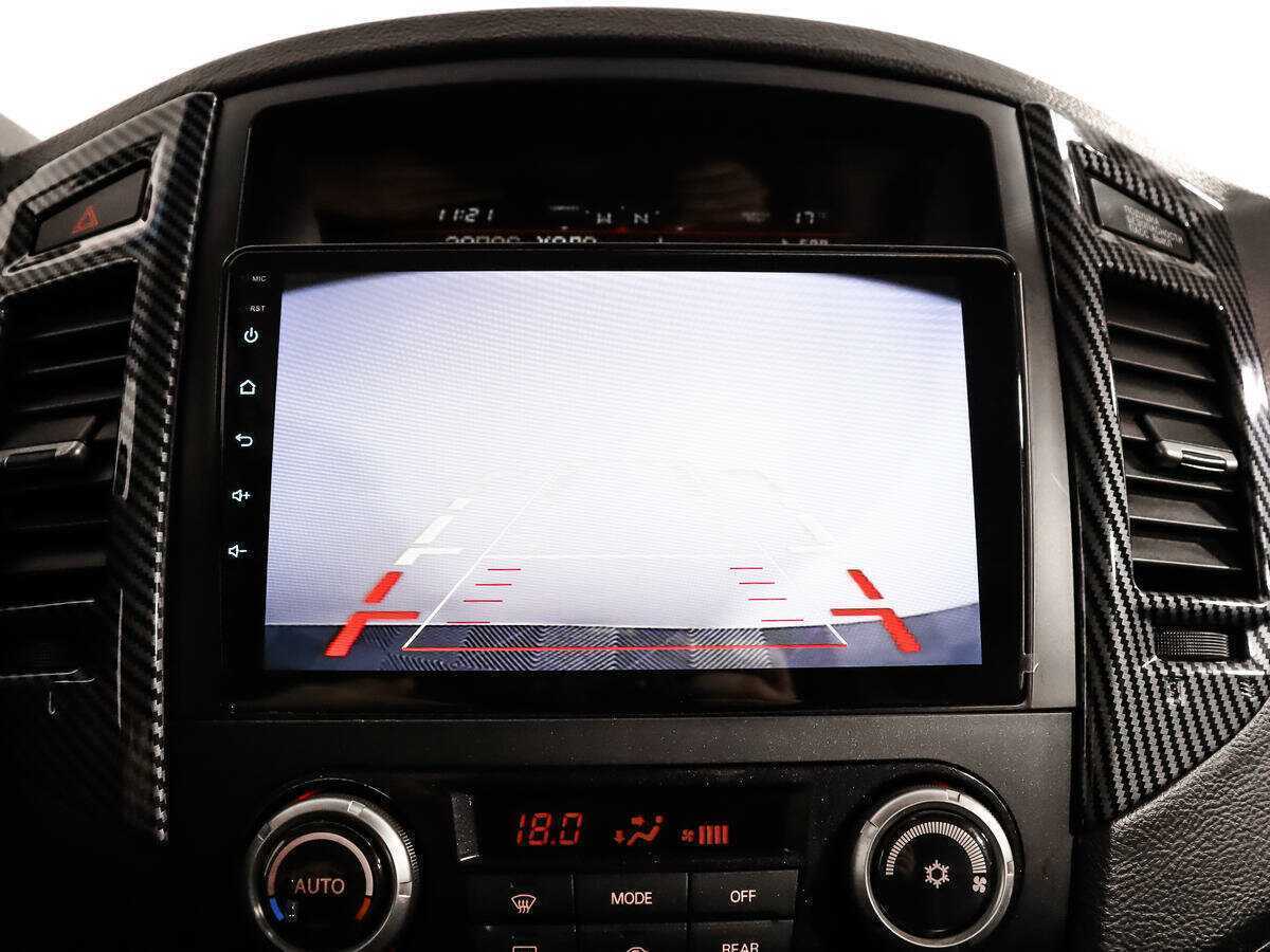 Mitsubishi Pajero, 2013 Фото №16