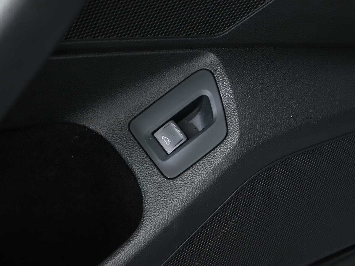 Volkswagen Passat, 2017 Фото №17