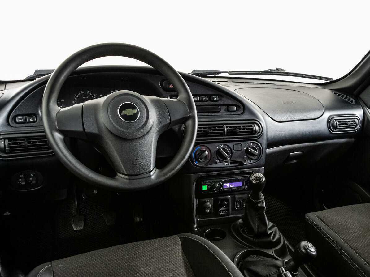 Chevrolet Niva, 2018 Фото №11
