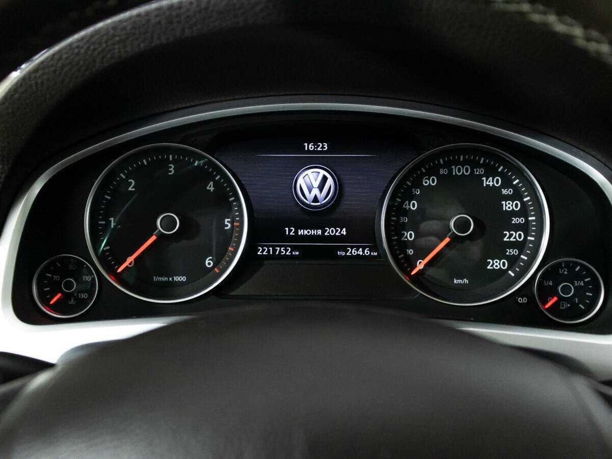 Volkswagen Touareg, 2013 Фото №10