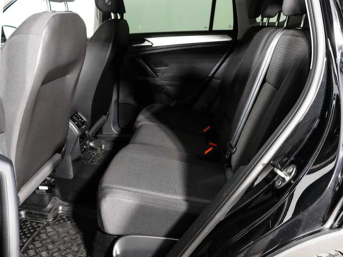 Volkswagen Tiguan, 2020 Фото №7