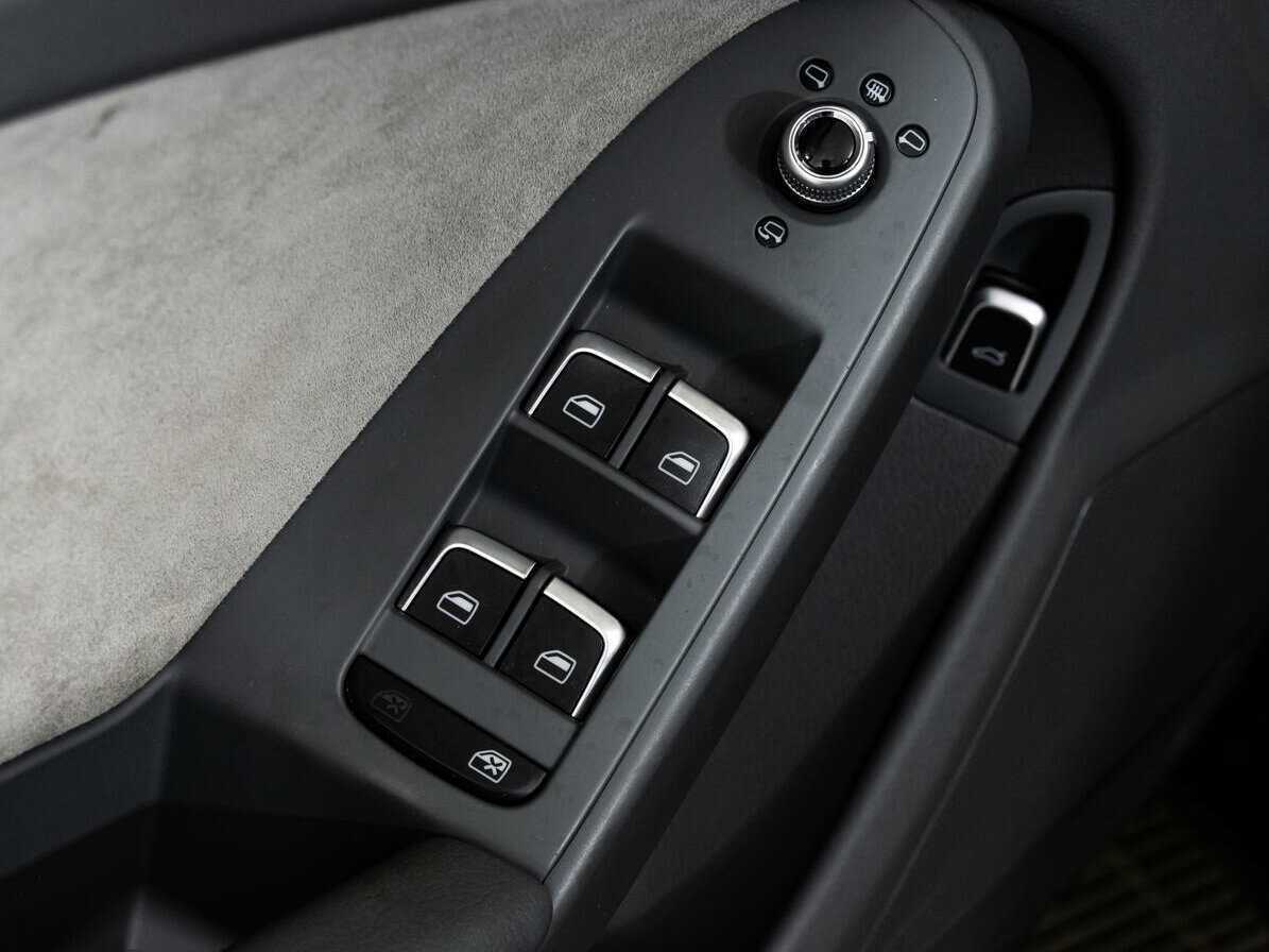 Audi A4, 2015 Фото №18