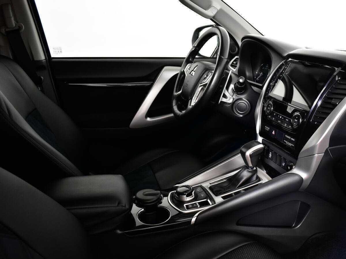 Mitsubishi Pajero Sport, 2018 - 110 064 км. | Фото №7