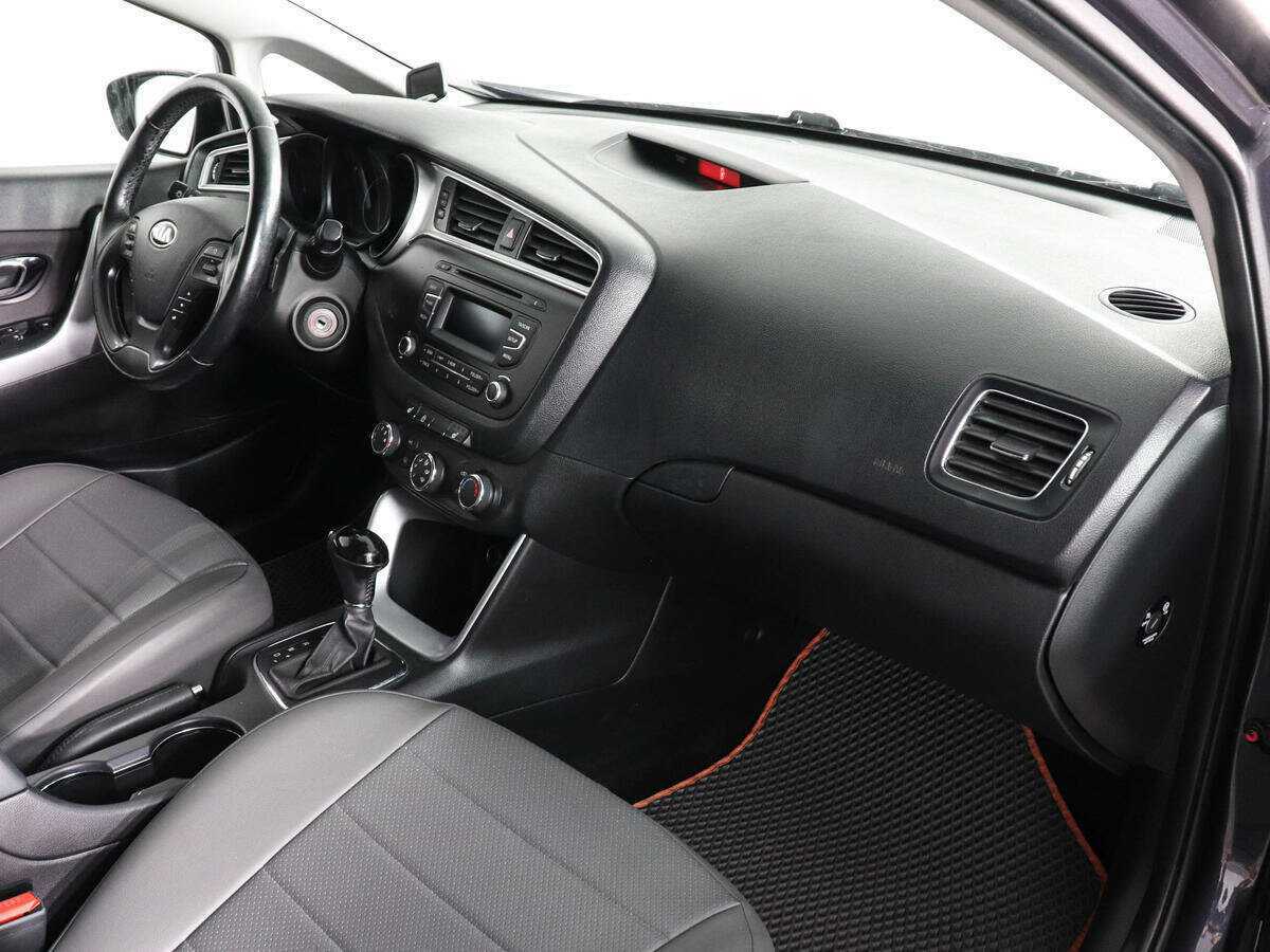Kia Ceed, 2016 Фото №8
