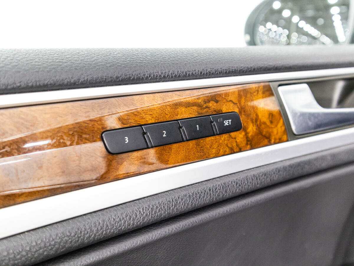 Volkswagen Touareg, 2013 Фото №17