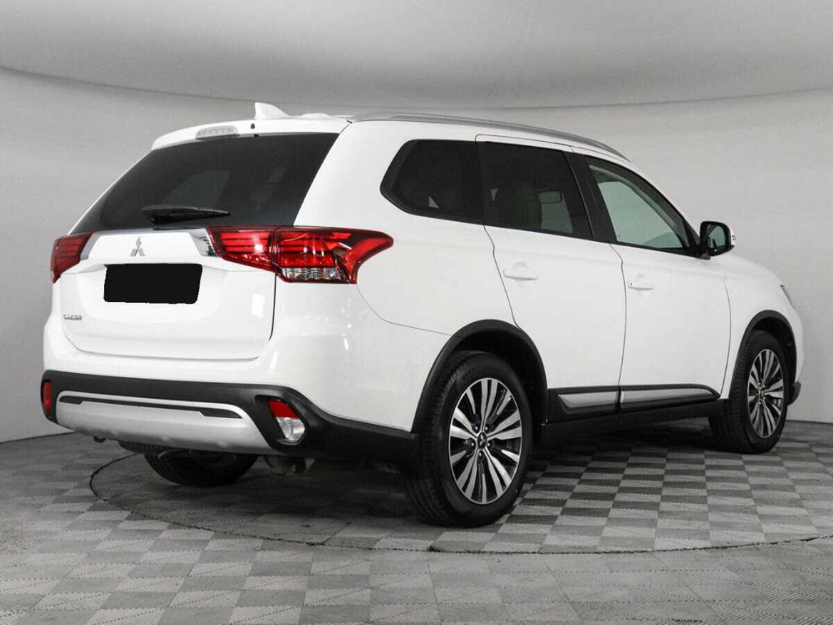 Mitsubishi Outlander, 2021 - 48 353 км. | Фото №5