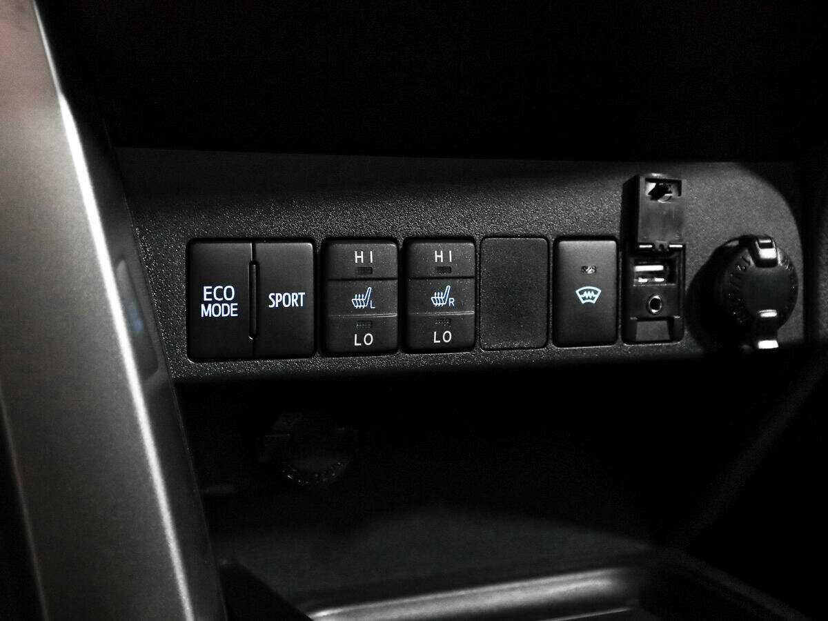 Toyota RAV4, 2016 Фото №13