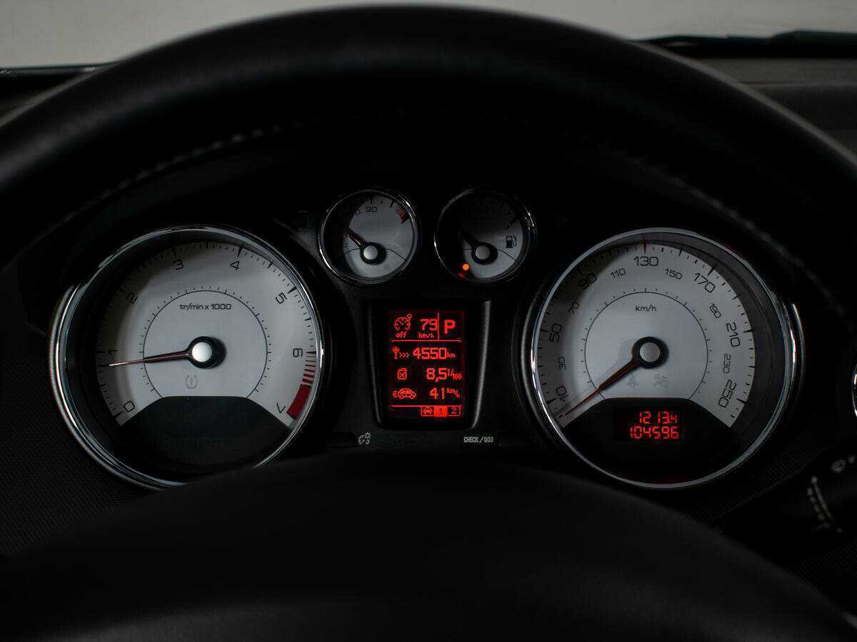 Peugeot 408, 2018 Фото №10