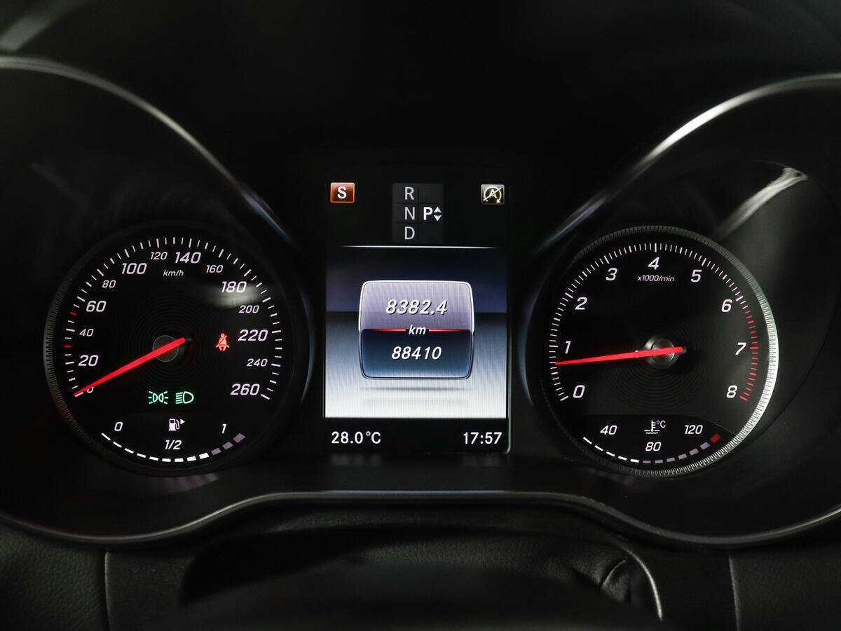 Mercedes-Benz C-Класс 200, 2017 Фото №9