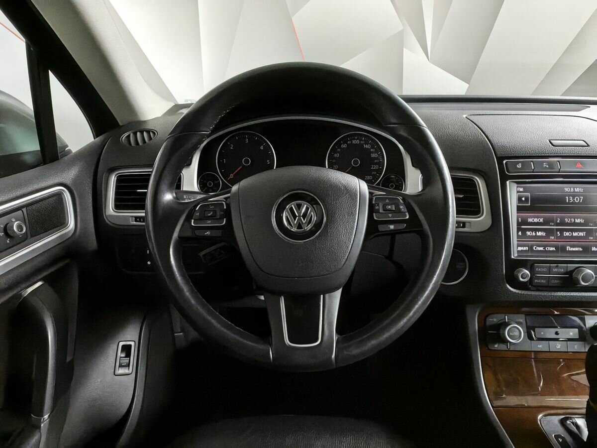 Volkswagen Touareg, 2017 Фото №15