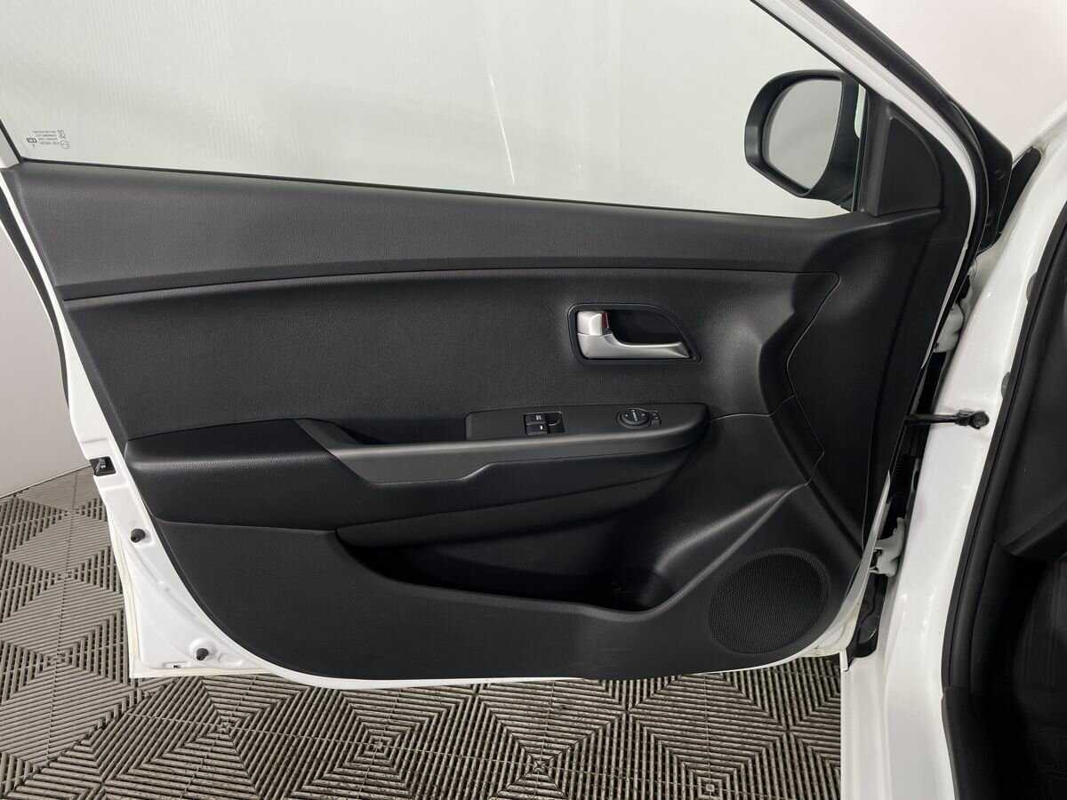 Kia Rio, 2016 Фото №7