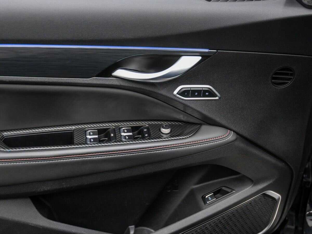 Geely Tugella, 2021 Фото №16