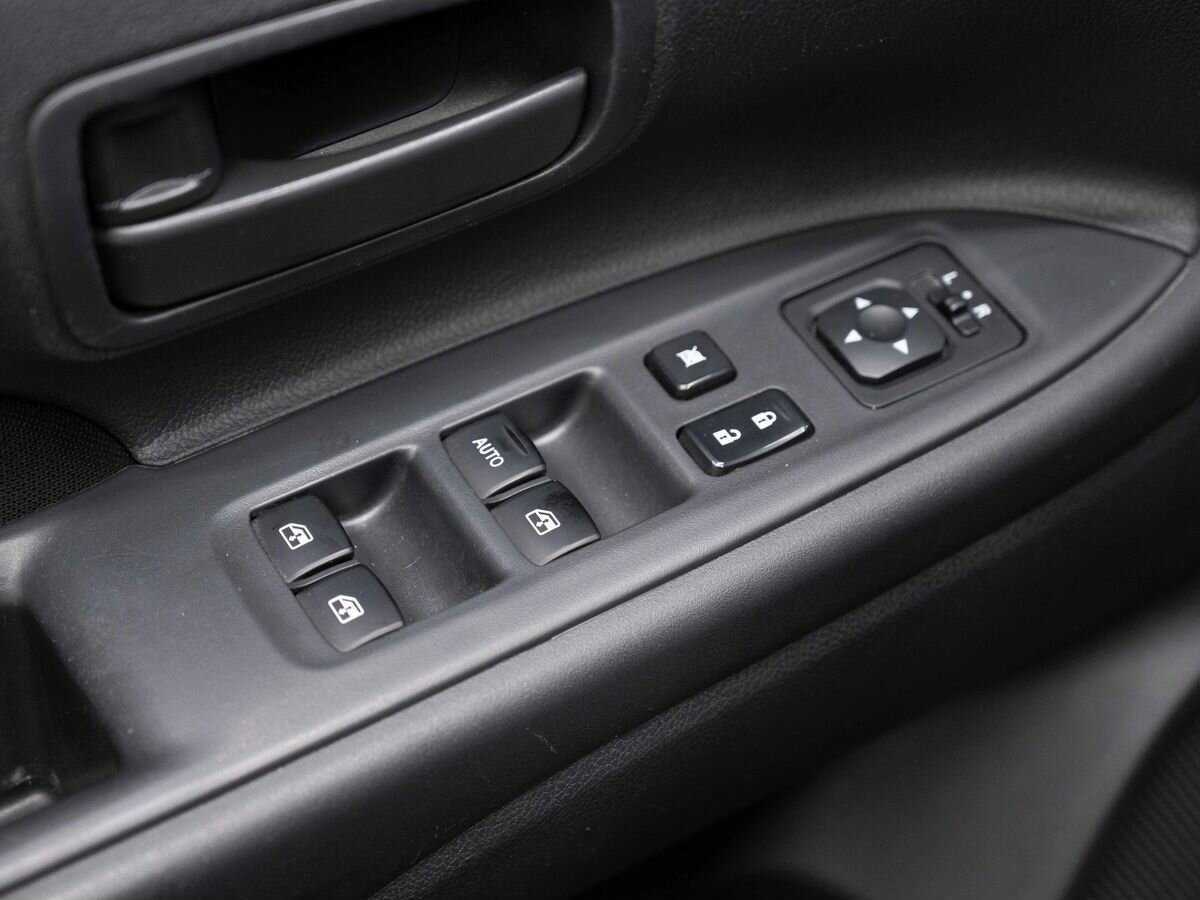 Mitsubishi Outlander, 2018 Фото №20