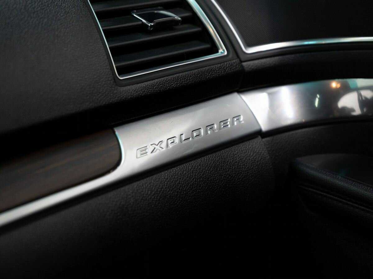 Ford Explorer, 2016 Фото №22