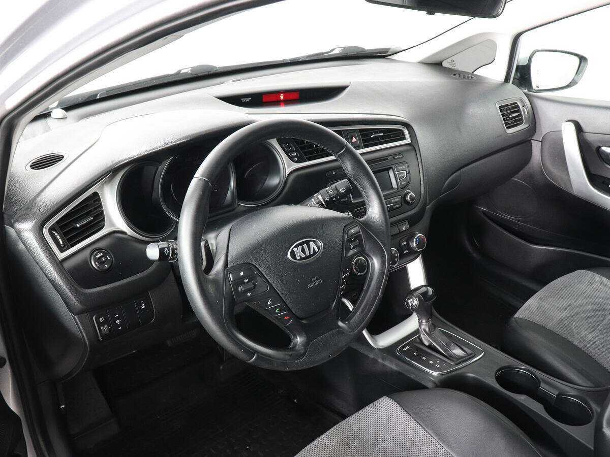 Kia Ceed, 2015 Фото №9