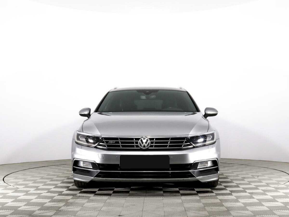 Volkswagen Passat, 2019 - 178 001 км. | Фото №2