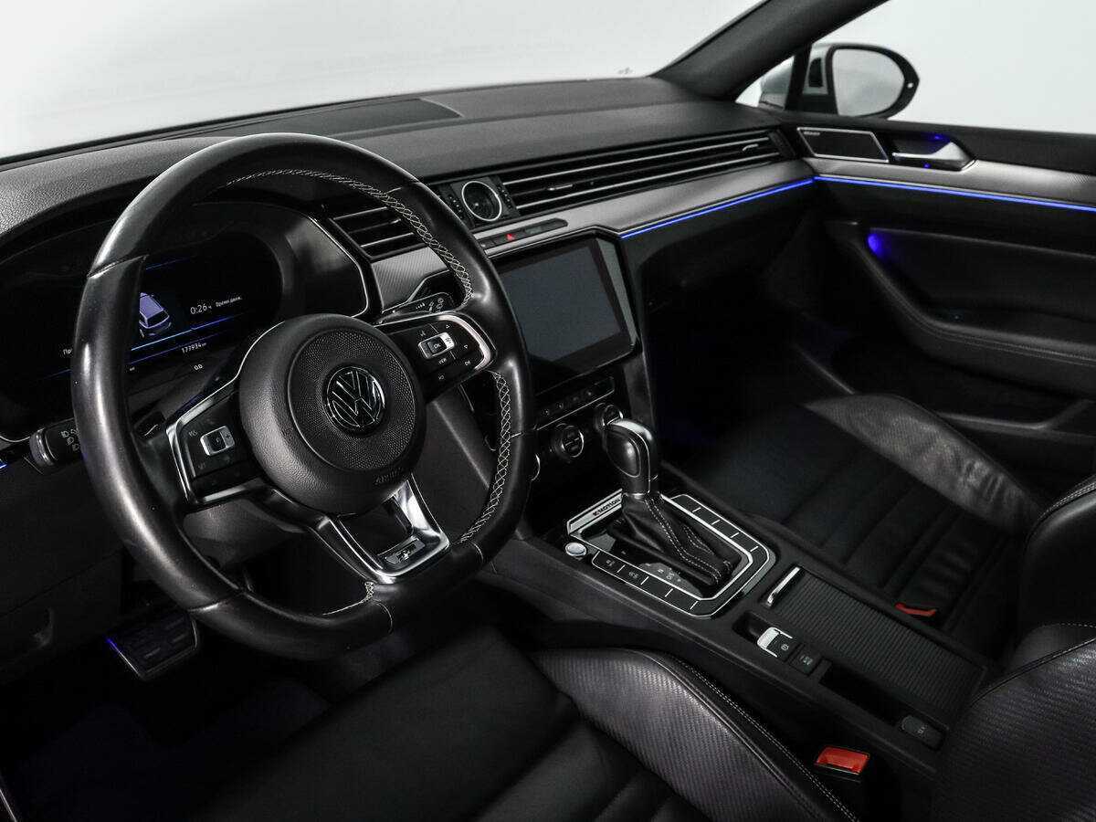 Volkswagen Passat, 2019 Фото №9