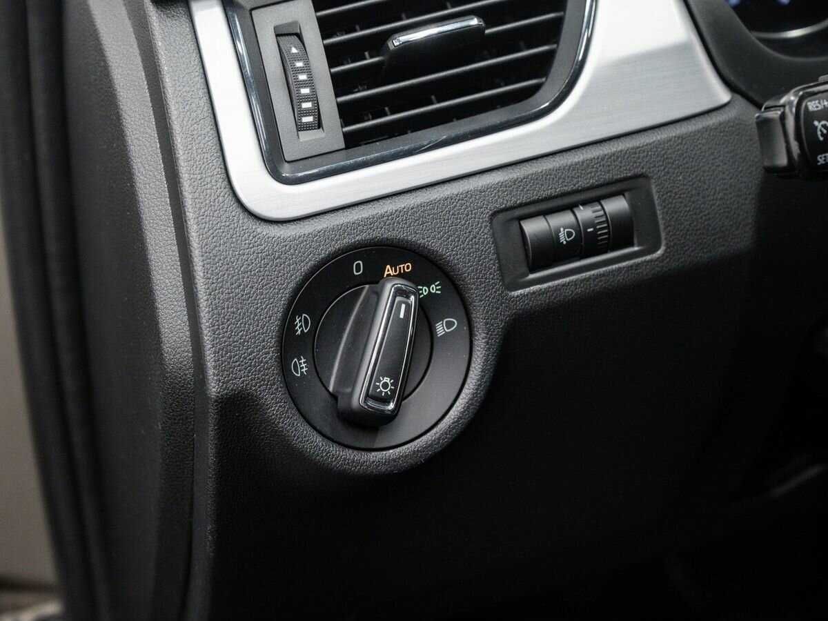 Skoda Rapid, 2019 Фото №17