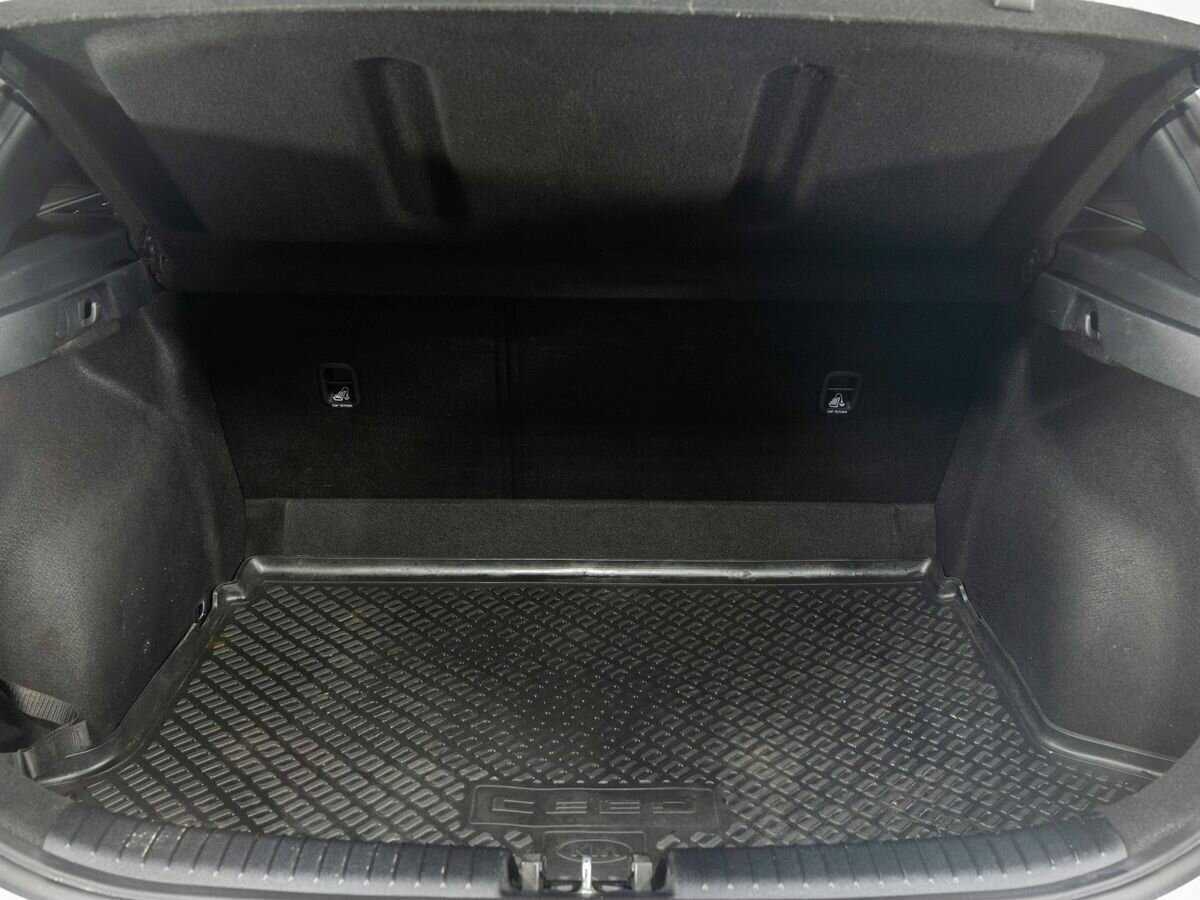 Kia Ceed, 2018 Фото №24