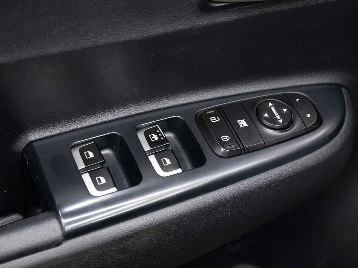 Kia Rio X-Line, 2017 Фото №17