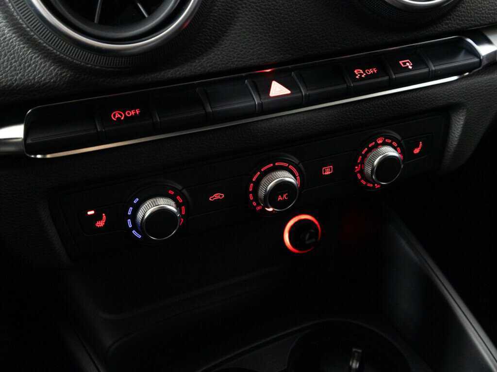 Audi A3, 2014 Фото №16